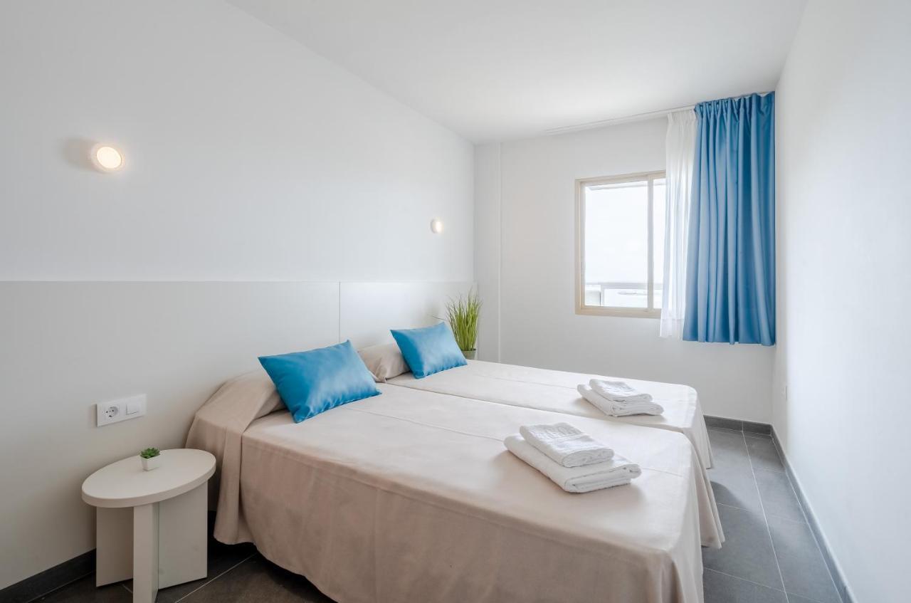 סאלו Rentalmar Blue Beach & Pool חדר תמונה