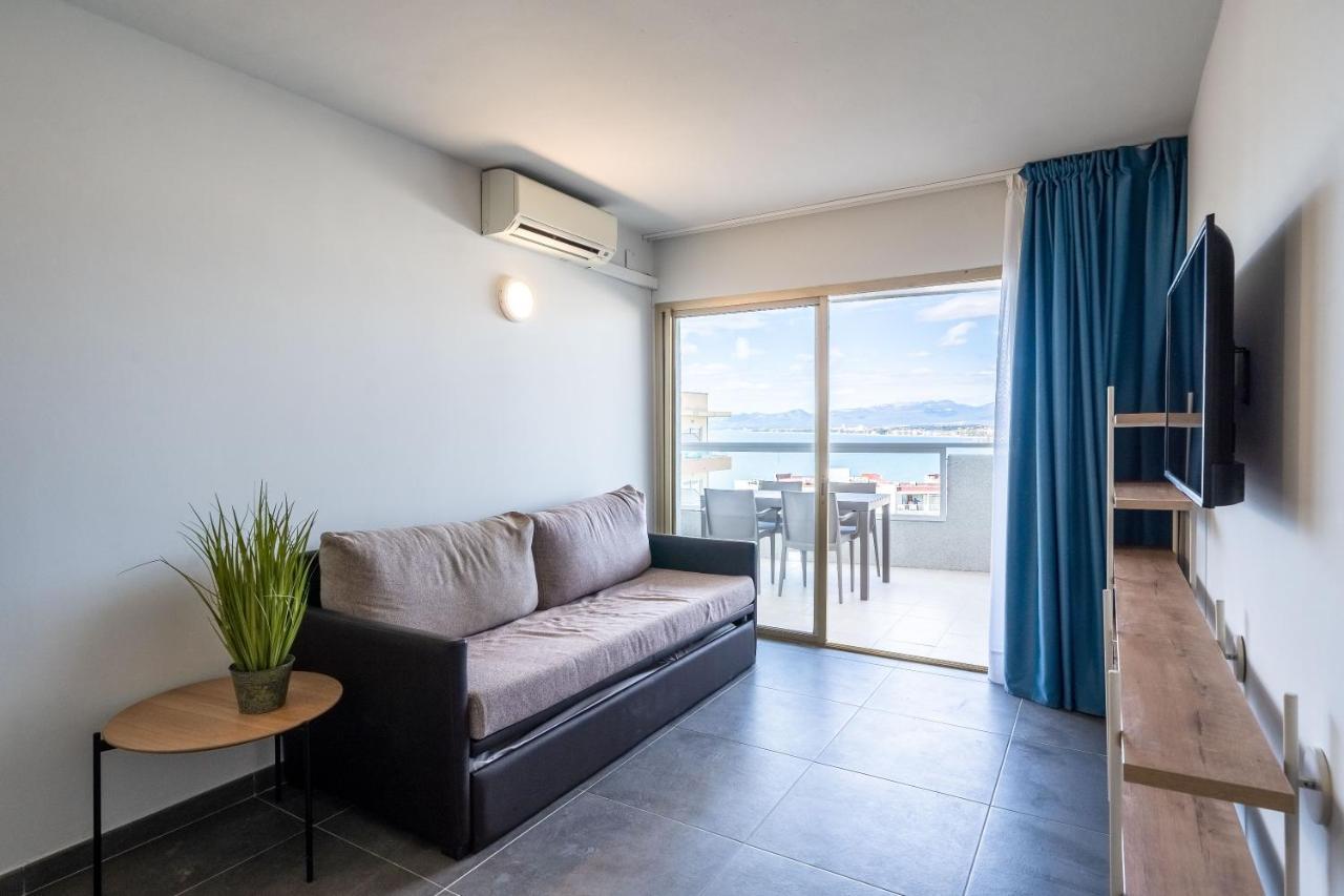 סאלו Rentalmar Blue Beach & Pool חדר תמונה